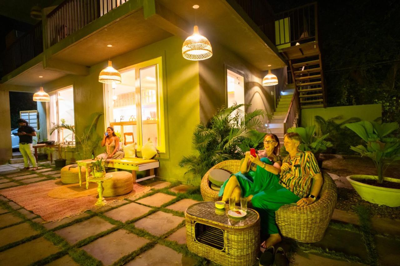 Locomo Boutique, Morjim - Stay Work Eat Dış mekan fotoğraf