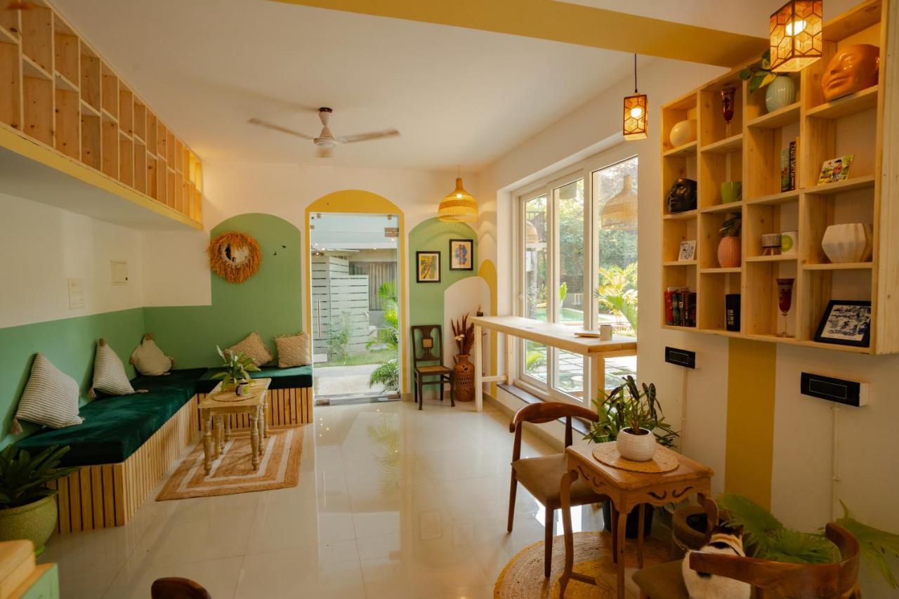 Locomo Boutique, Morjim - Stay Work Eat Dış mekan fotoğraf