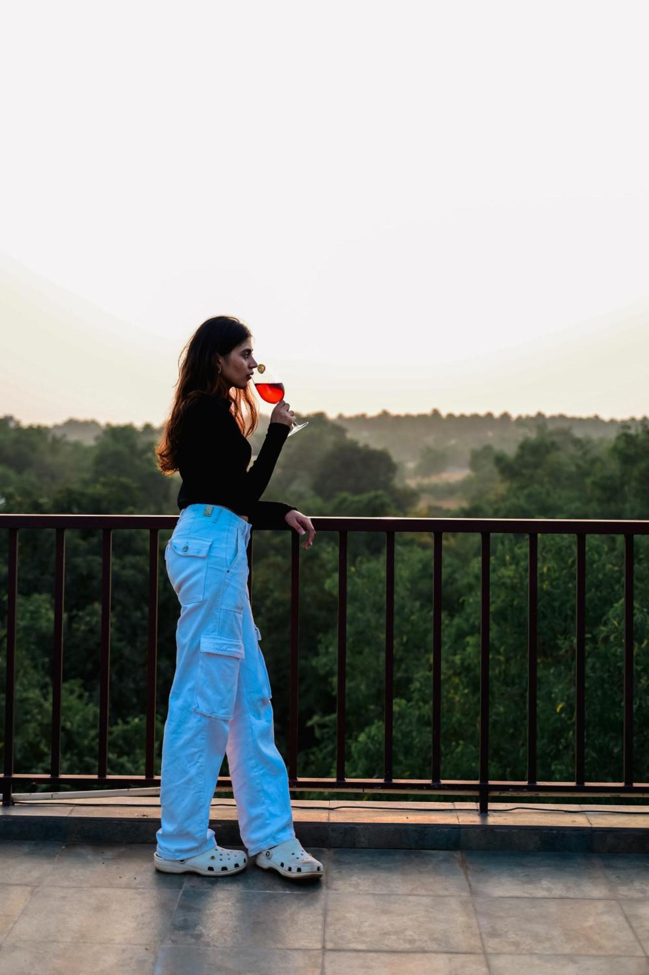 Locomo Boutique, Morjim - Stay Work Eat Dış mekan fotoğraf