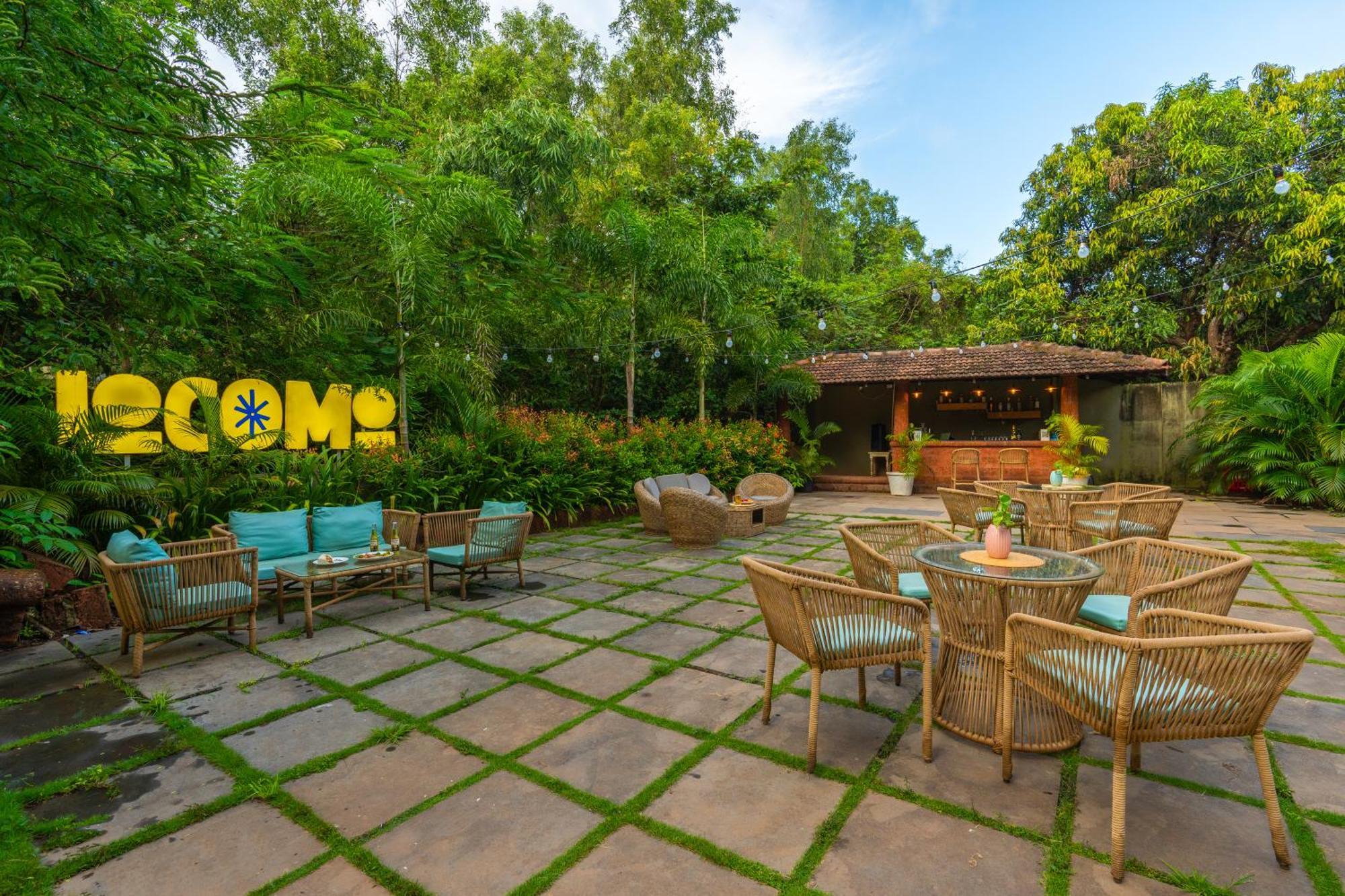 Locomo Boutique, Morjim - Stay Work Eat Dış mekan fotoğraf
