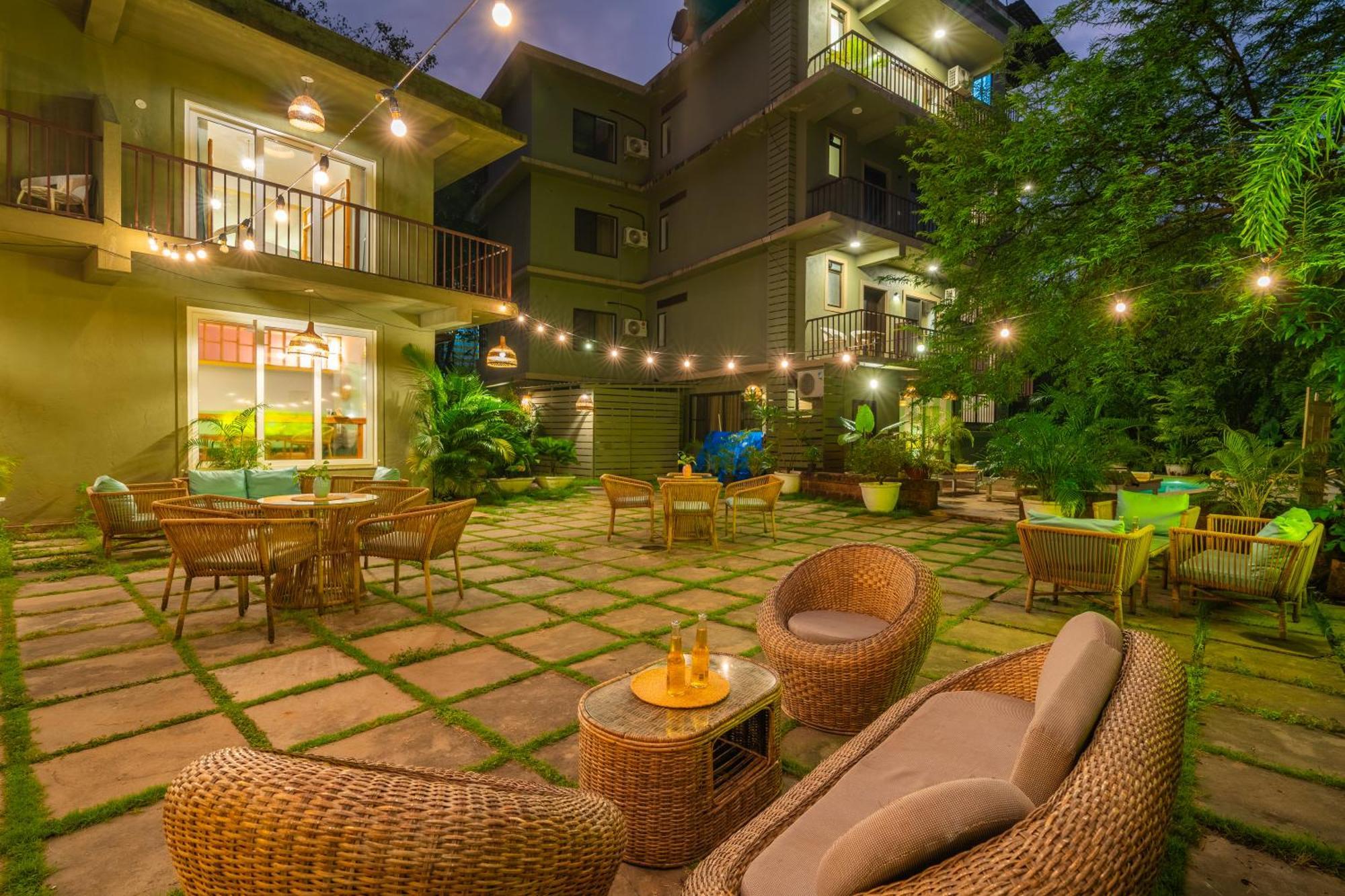 Locomo Boutique, Morjim - Stay Work Eat Dış mekan fotoğraf