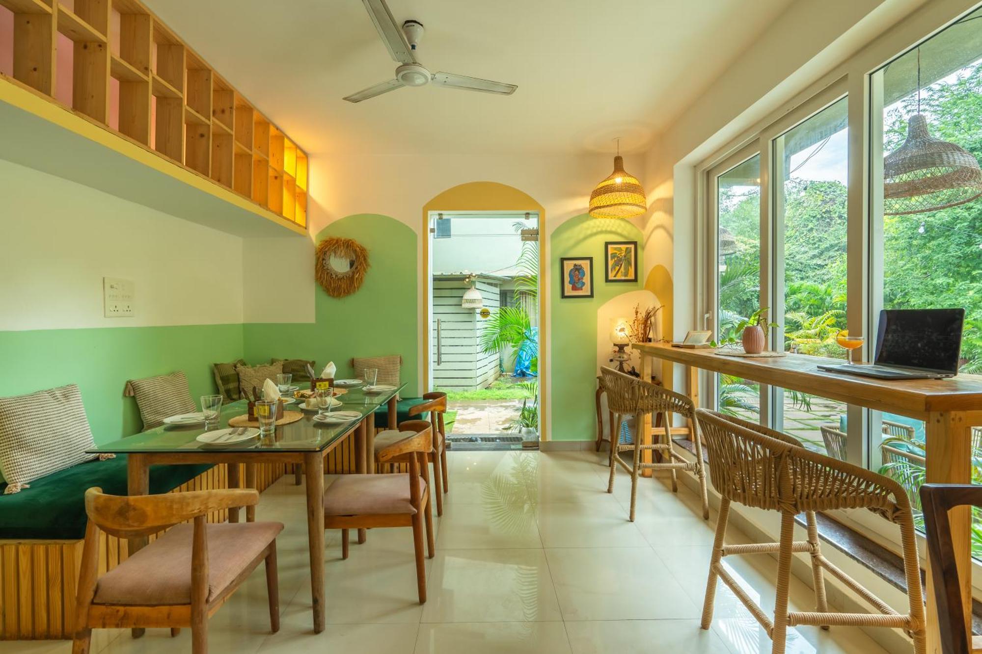 Locomo Boutique, Morjim - Stay Work Eat Dış mekan fotoğraf